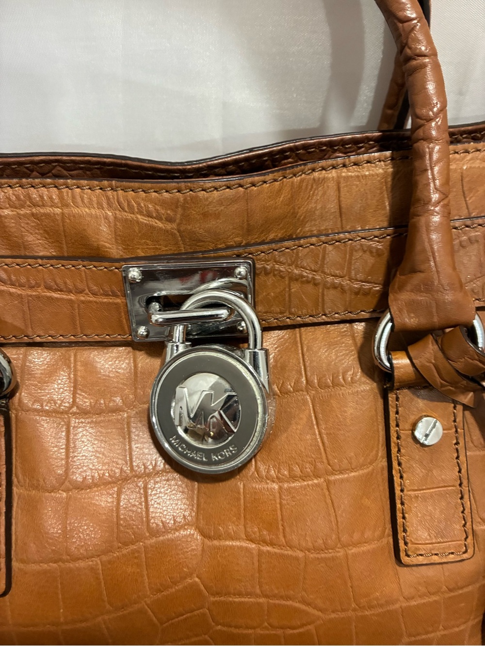 Michael Kors Classic Croc-Embossed Satchel Bag in Cognac EUC - Picture 9 of 10